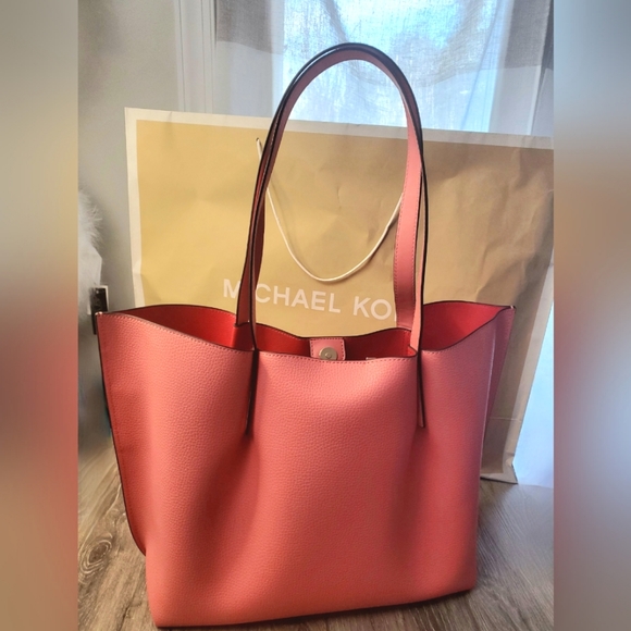 NEW beautiful Michael Kors large Emelia tote Grapefruit (light coral) - Picture 4 of 16